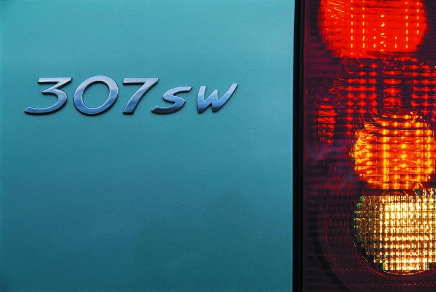  Peugeot 307 SW 2002 года  (фото 9 из 25)